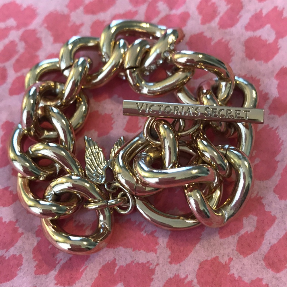 Gold Chain Link Bracelet